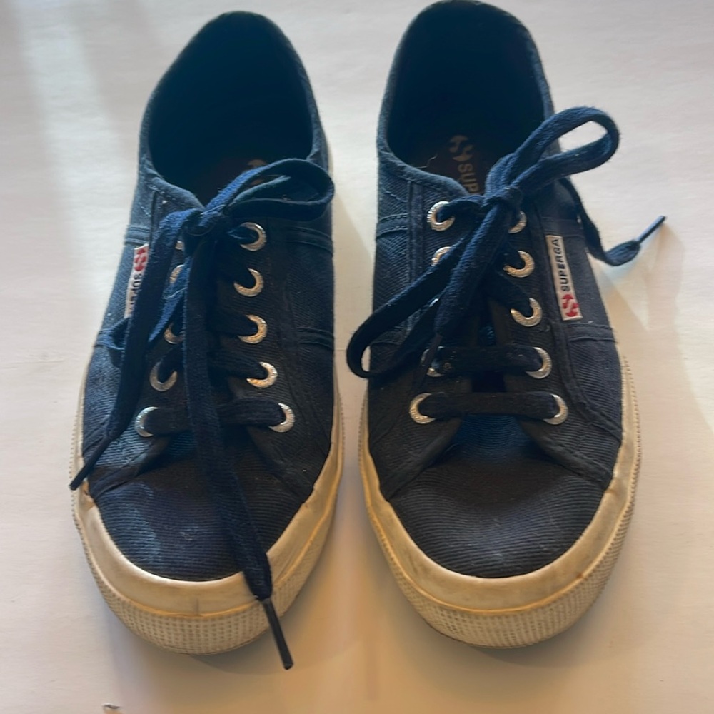 Superga 2750 Cotu Classic Sneakers size 5 US/37 Euro
Navy blue.